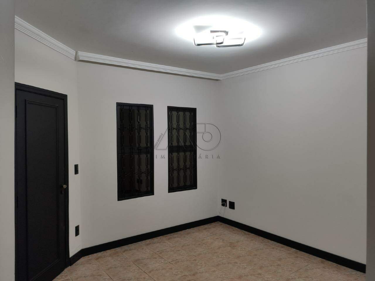 Casa à venda no JARDIM DIAMANTE: 