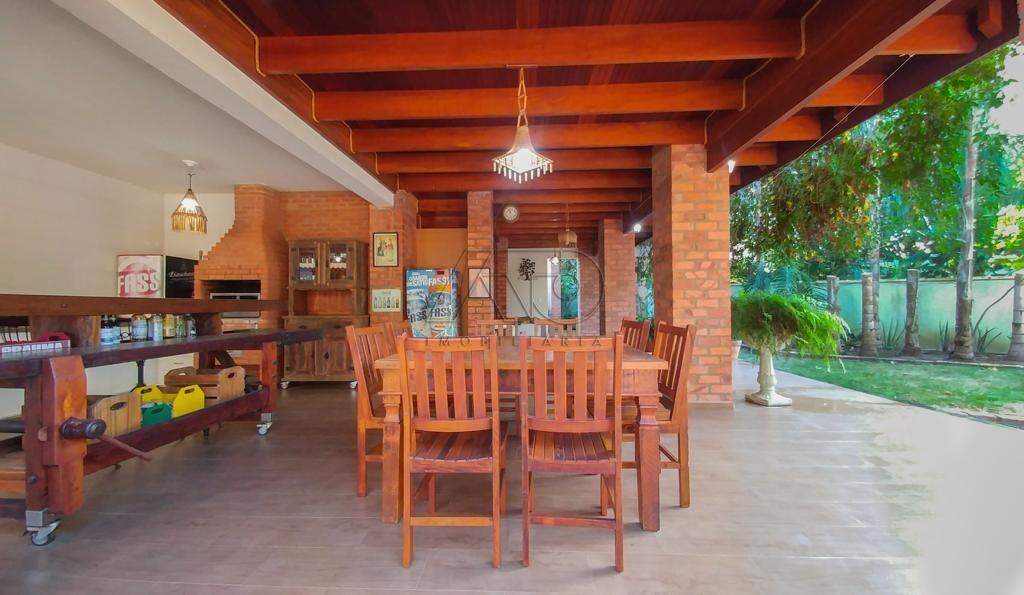 Casa em Condomínio à venda no CAMPESTRE: 