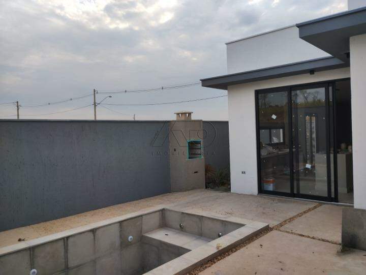 Casa em Condomínio à venda no CAMPESTRE: 