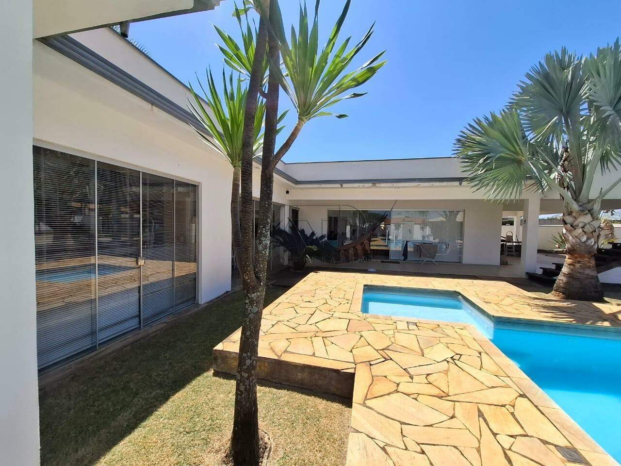 Casa em Condomínio à venda no CAMPESTRE: 