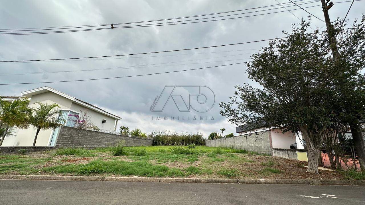 Terreno em Condomínio à venda no Recanto dos Universitários: 