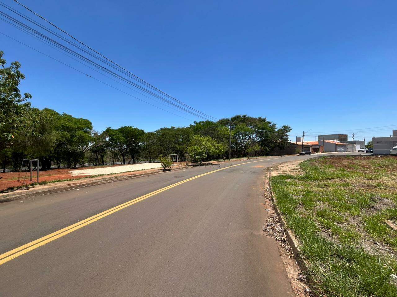Terreno à venda no ALTO DO TAQUARAL: 
