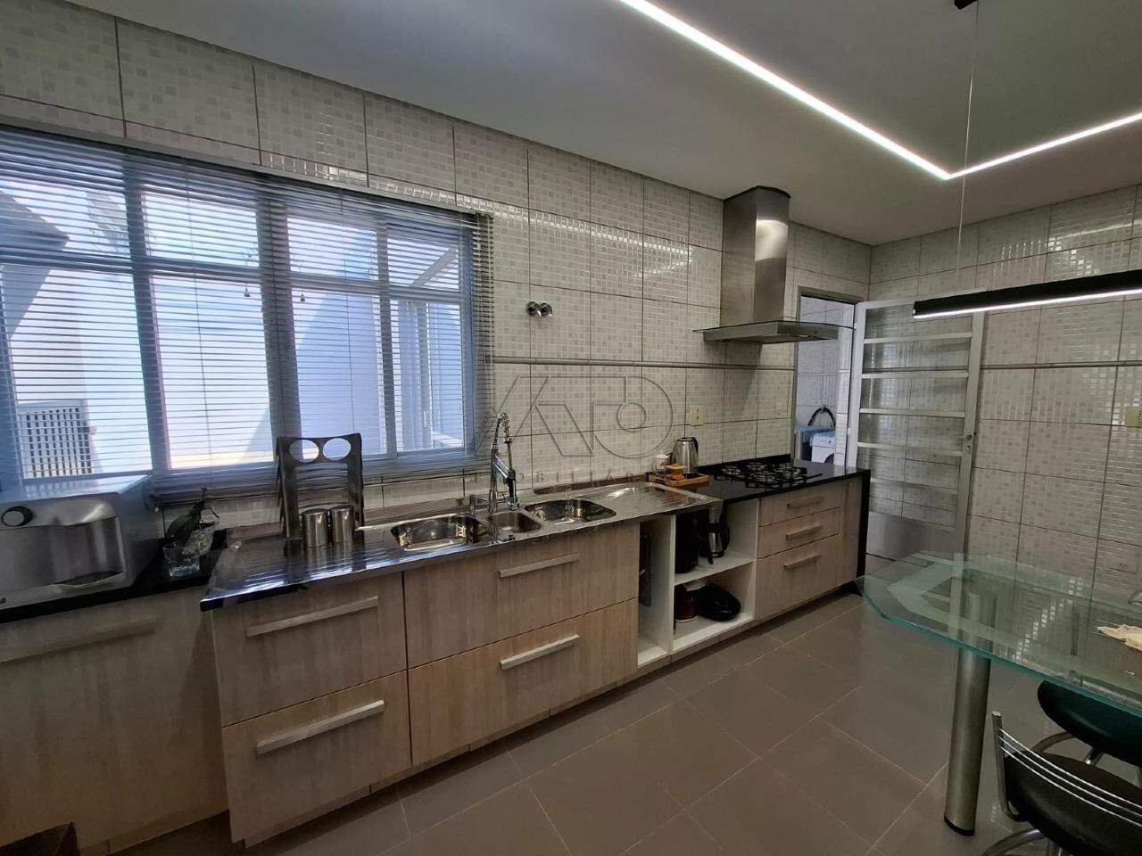 Casa à venda no Parque Santa Cecília: 