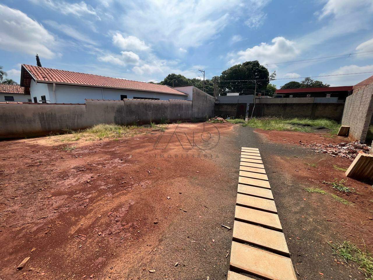 Terreno à venda no DOIS CORREGOS: 