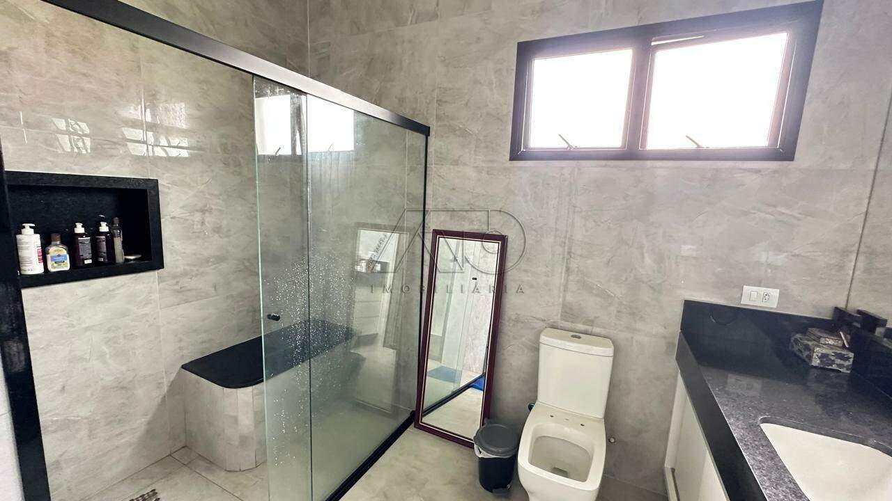 Casa em Condomínio à venda no Recanto dos Universitários: 