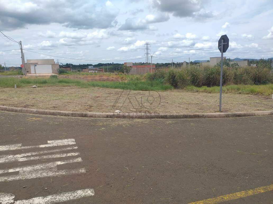 Terreno à venda no VALE DO SOL: 
