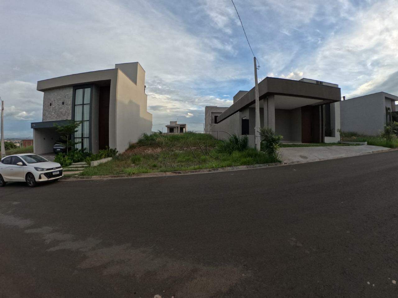 Terreno em Condomínio à venda no ONDAS: 