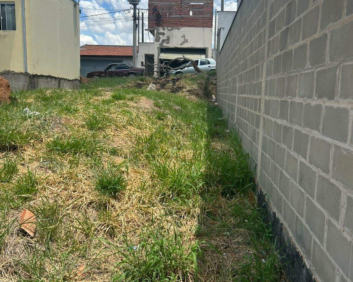 Terreno à venda no SANTA TEREZINHA: 