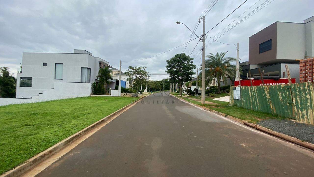 Terreno em Condomínio à venda no SANTA ROSA: 