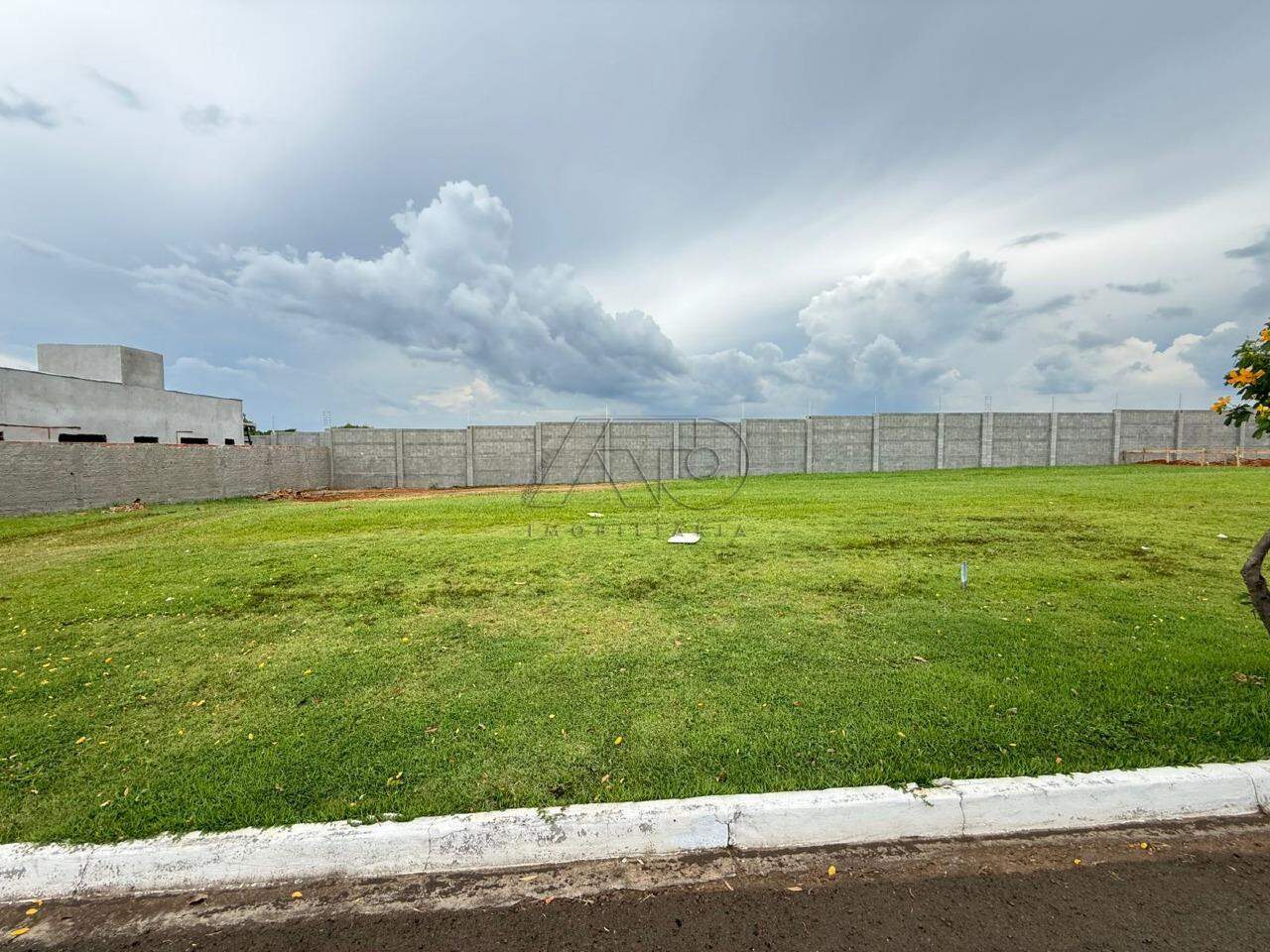 Terreno em Condomínio à venda no UNILESTE: 
