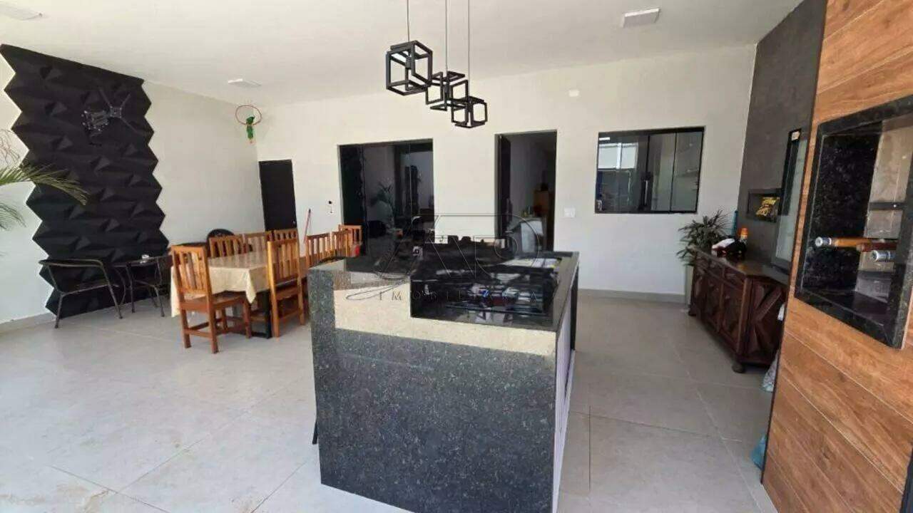 Casa à venda no AGUA BRANCA: 