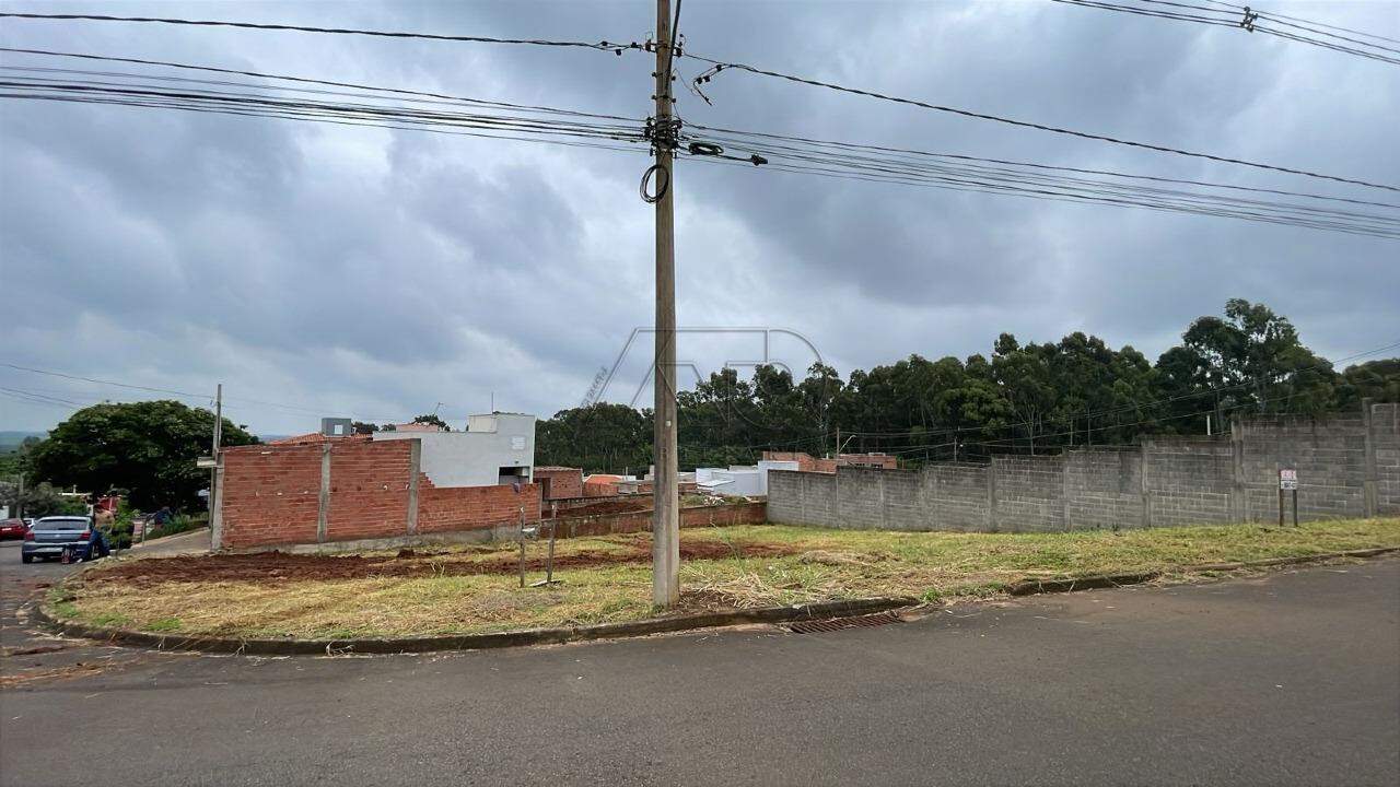 Terreno à venda no Parque Taquaral: 