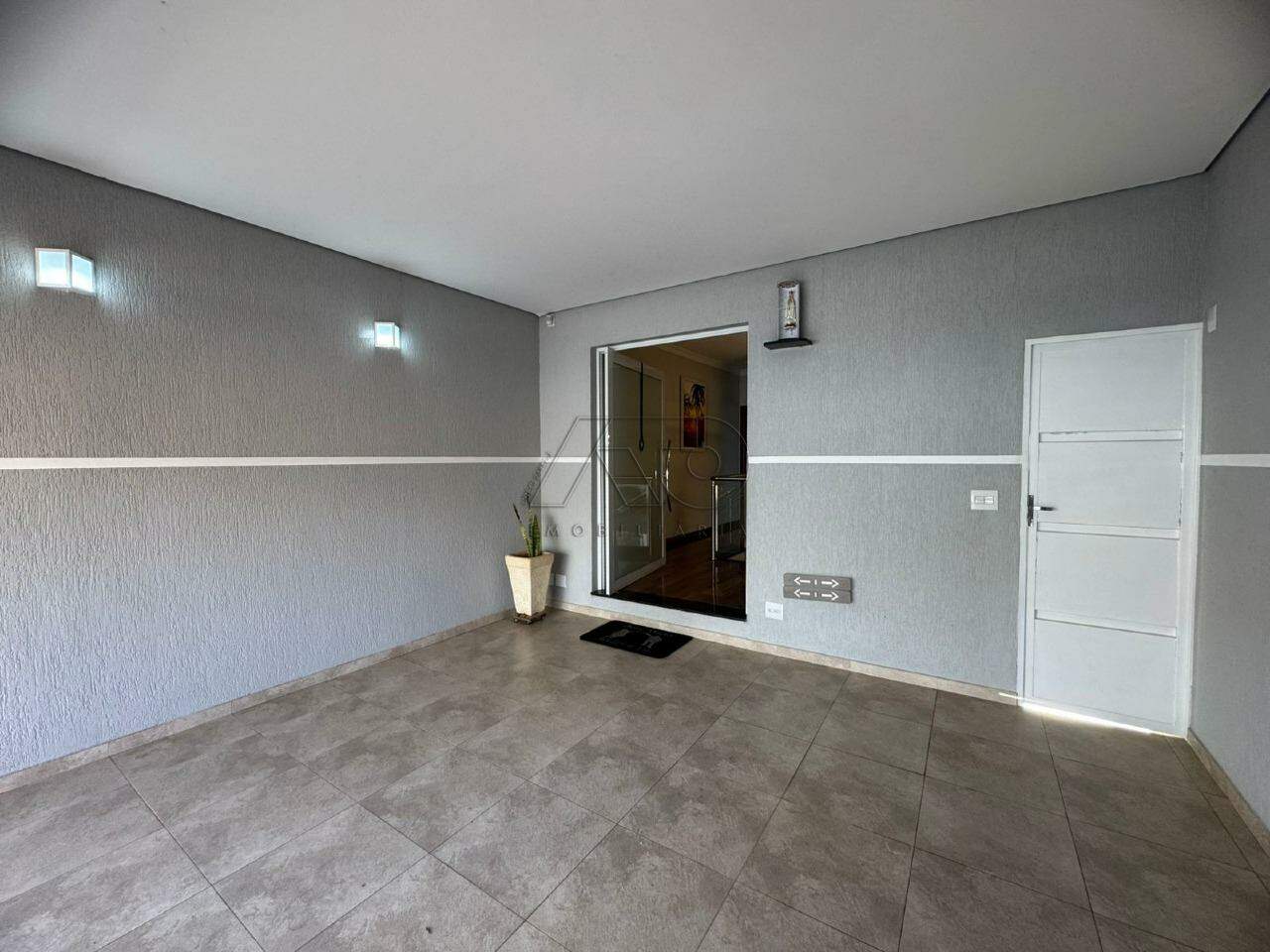 Casa à venda no CASTELINHO: 