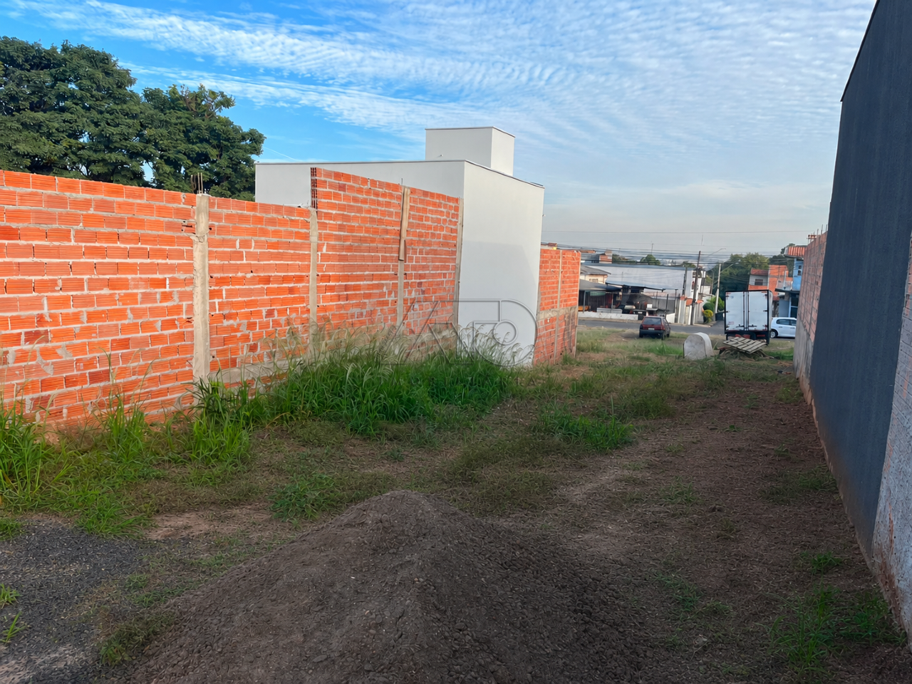 Terreno à venda no Jardim Ibirapuera: 