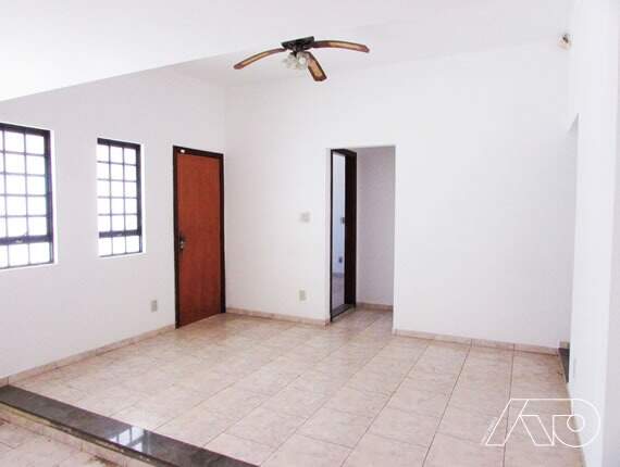 Casa Comercial à venda no ALTO: 