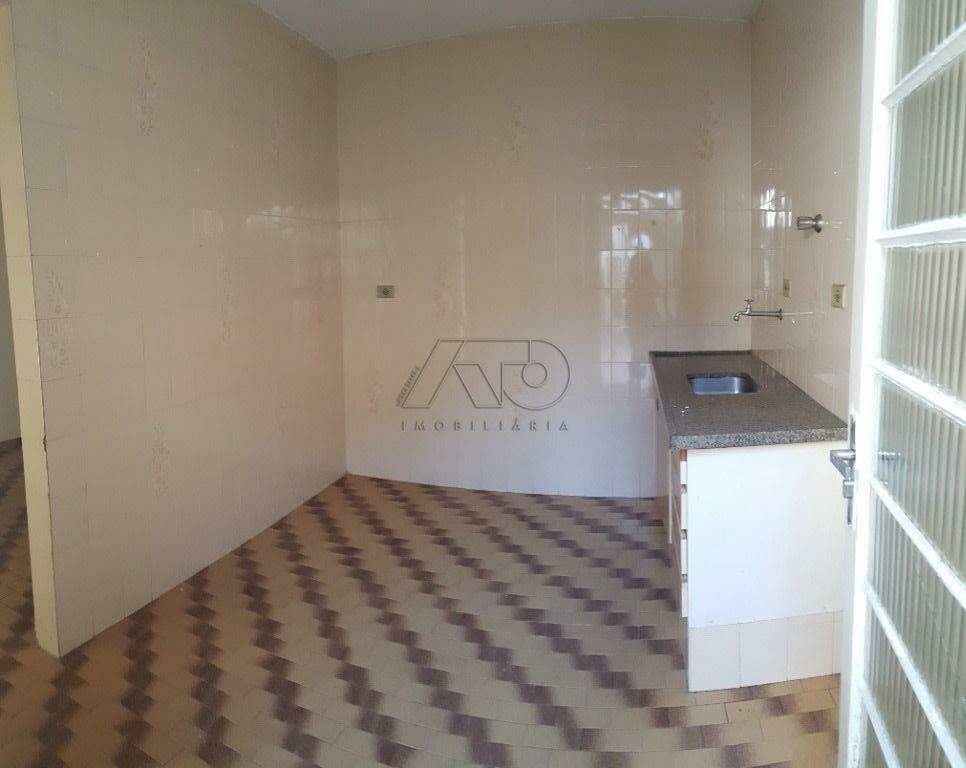 Casa à venda no Jardim Monumento: 