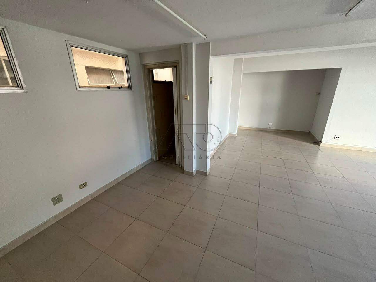 Sala à venda no ALTO: 