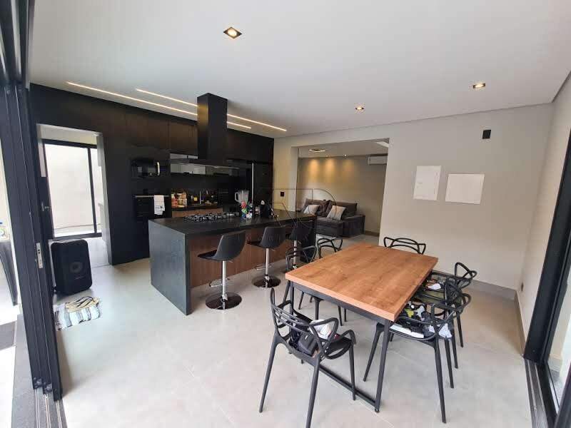 Casa em Condomínio à venda no SANTA ROSA: 