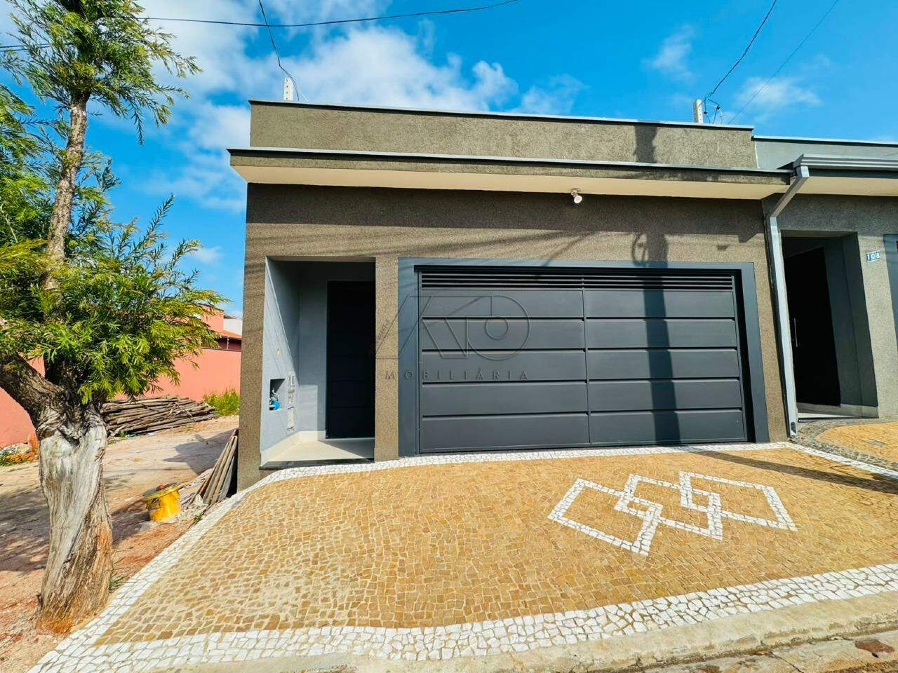 Casa à venda no AGUA BRANCA: 