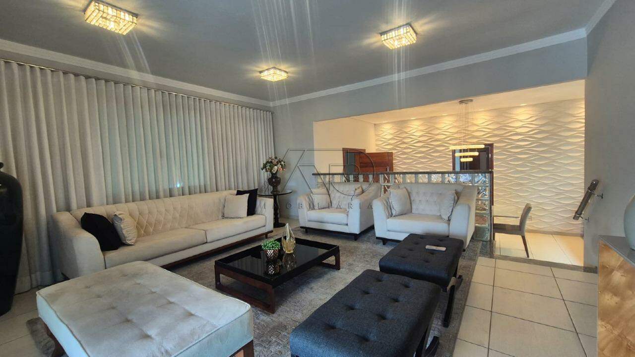 Casa à venda no CASTELINHO: 
