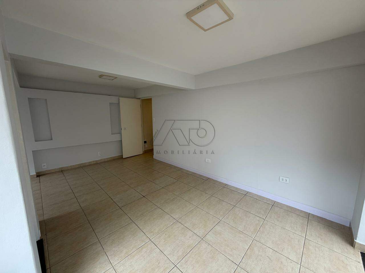 Sala para aluguel no ALTO: 