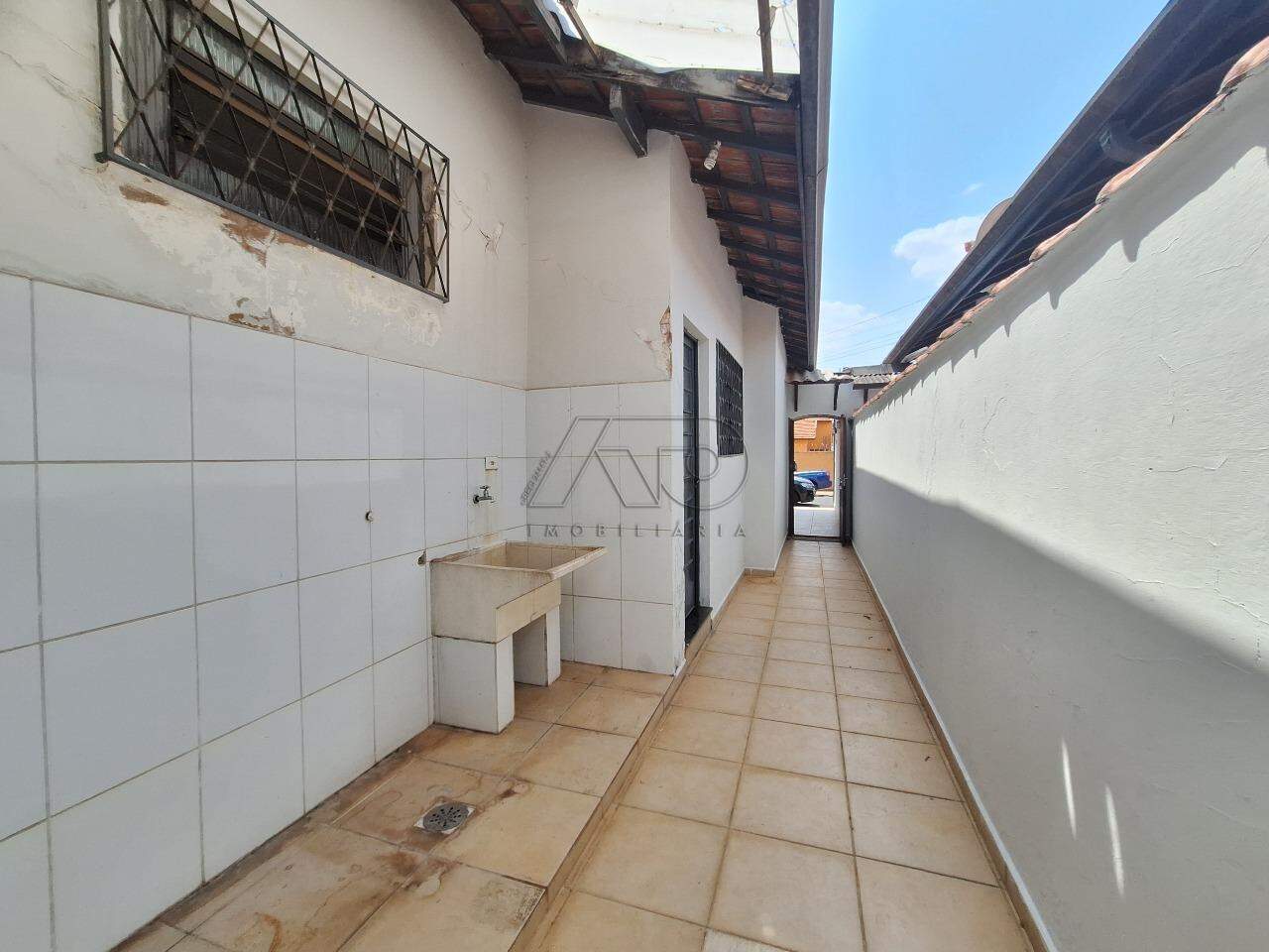 Casa para aluguel no NOIVA DA COLINA: 18