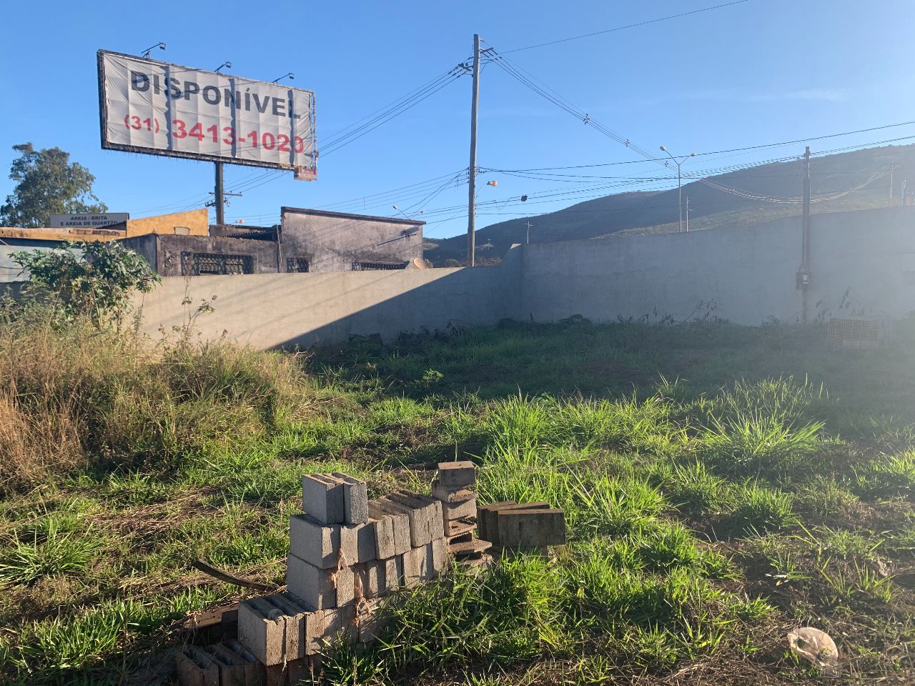 Terreno / Área para aluguel no Vale Do Sol: 