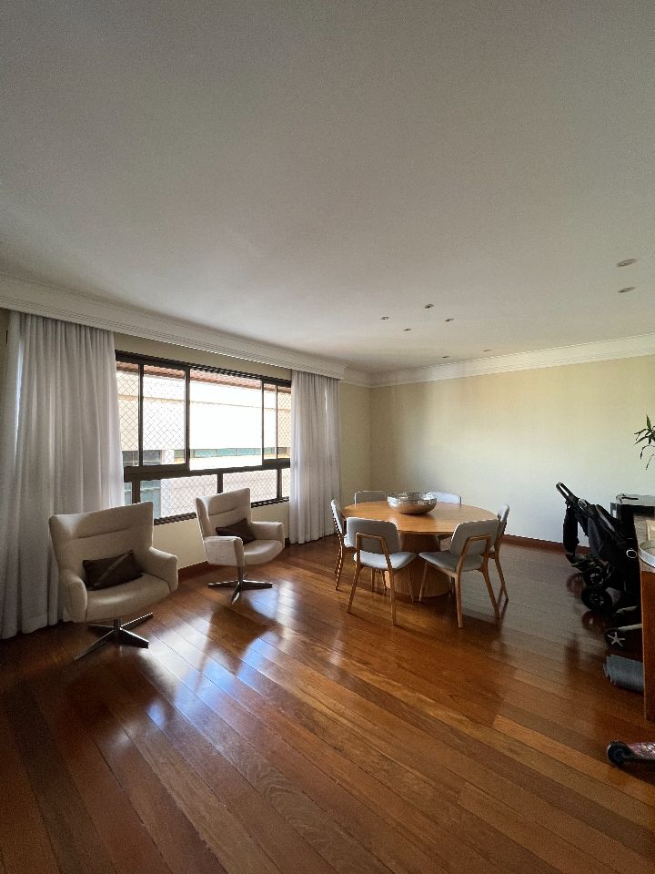 Apartamento à venda no Lourdes: 