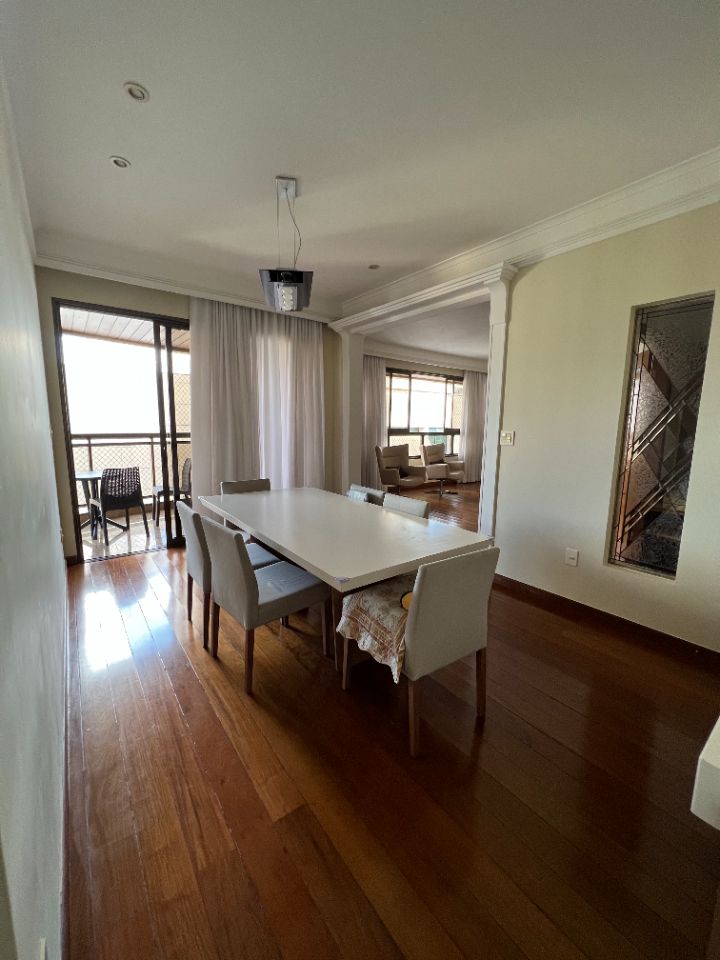 Apartamento à venda no Lourdes: 