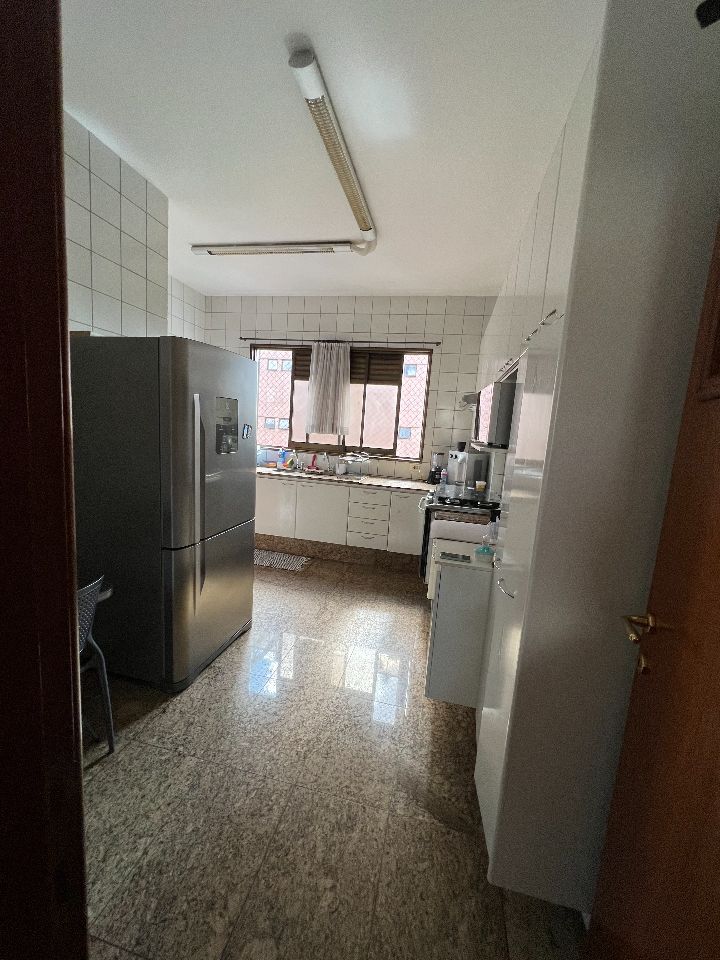 Apartamento à venda no Lourdes: 