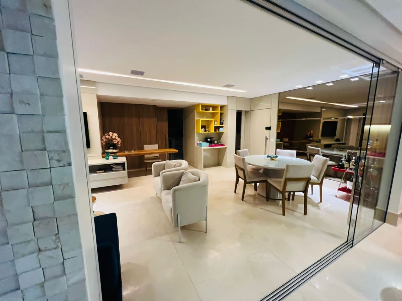 Apartamento à venda no Vila da Serra: 