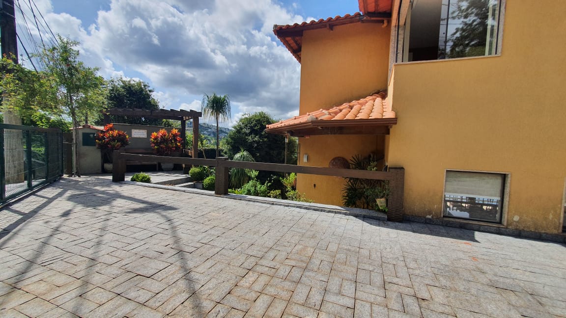 Casa em condomínio à venda no Estancia Serrana: 