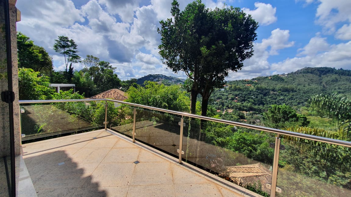 Casa em condomínio à venda no Estancia Serrana: 