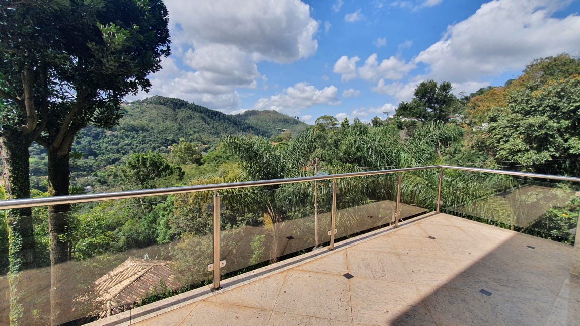 Casa em condomínio à venda no Estancia Serrana: 