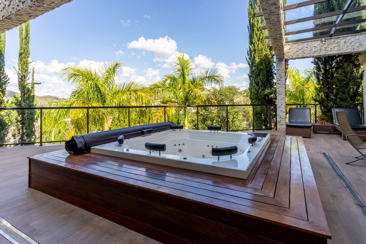 Casa em condomínio à venda no Vale Dos Cristais: 