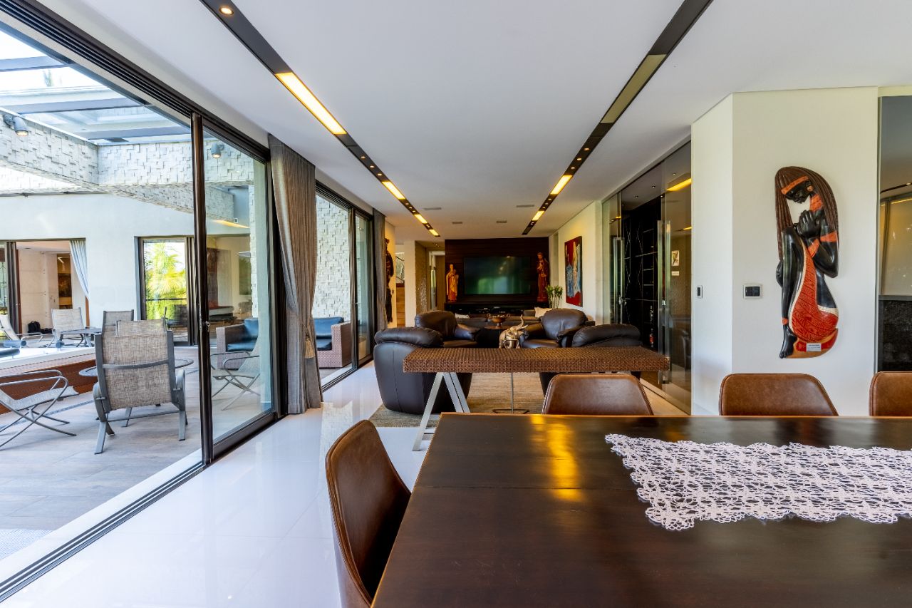 Casa em condomínio à venda no Vale Dos Cristais: 