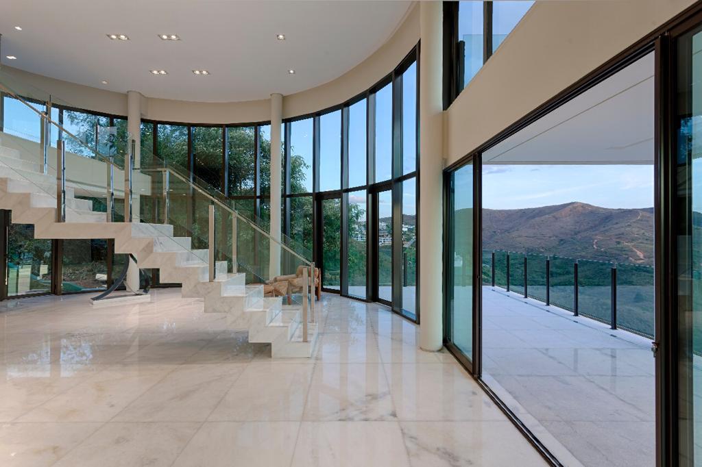 Casa em condomínio à venda no Vale Dos Cristais: 