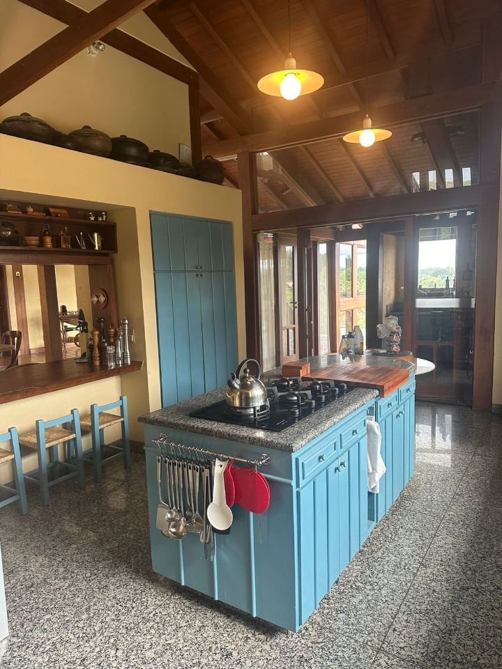 Casa em condomínio à venda no Morro Do Chapéu: 