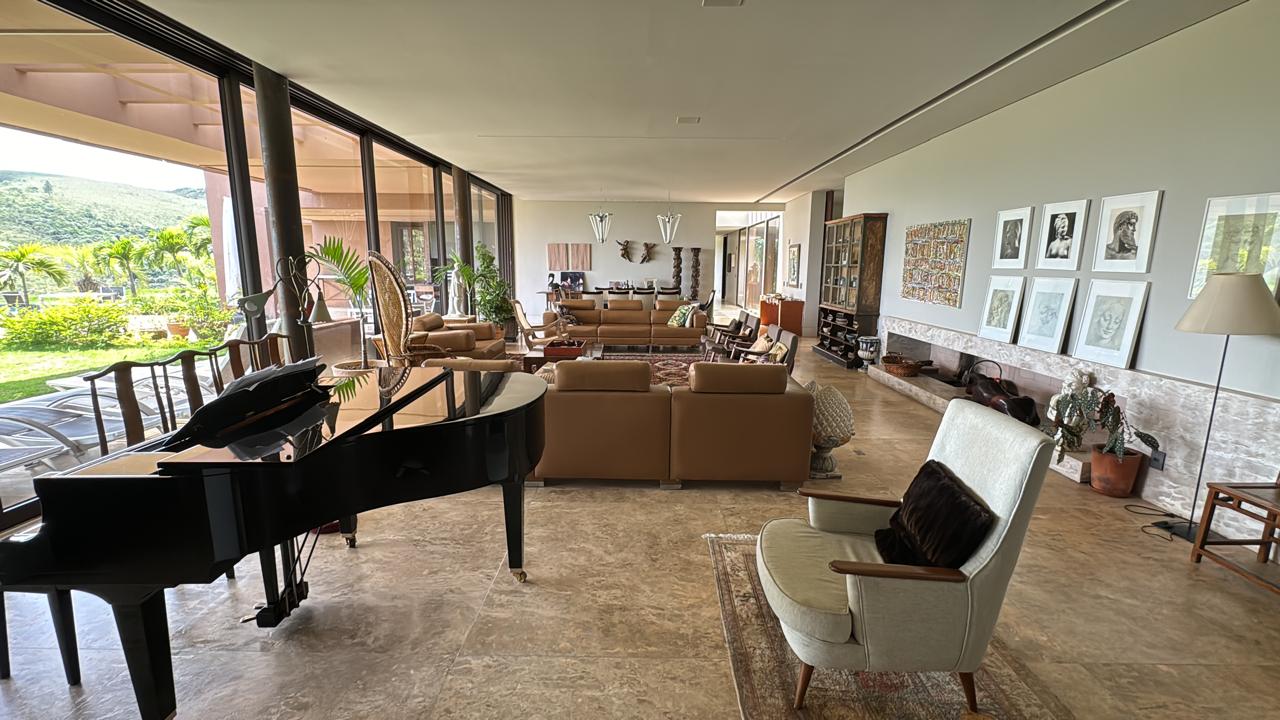 Casa em condomínio à venda no Quintas Do Morro: 