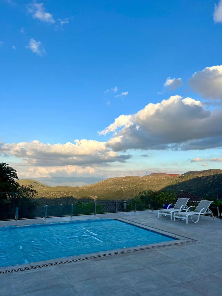 Casa em condomínio à venda no Morro Do Chapéu: 