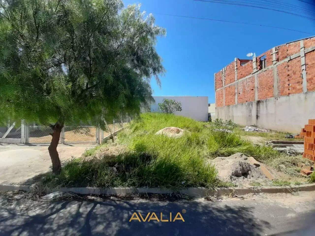 Lote à venda no Parque Residencial Sabiás: 