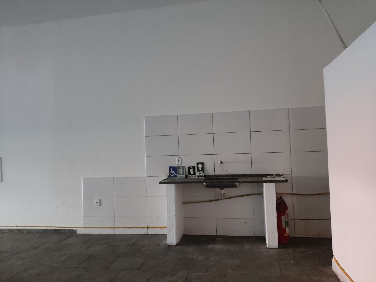 Salão para aluguel no Núcleo Habitacional Brigadeiro Faria Lima: 