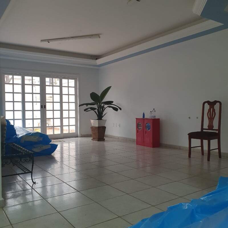 Casa Comercial à venda no Centro: 