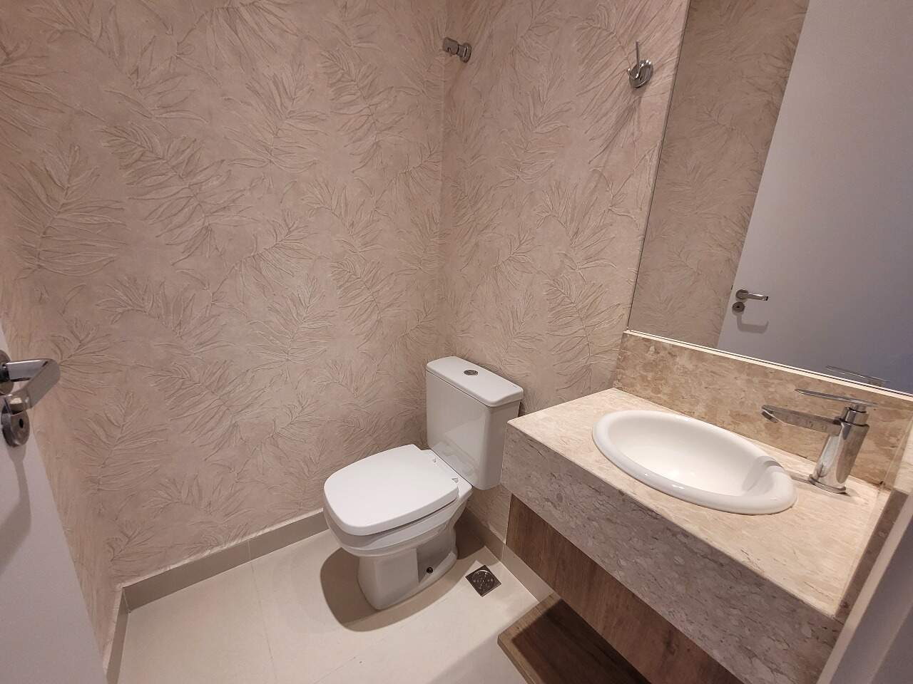 Apartamento para aluguel no Centro: Lavabo
