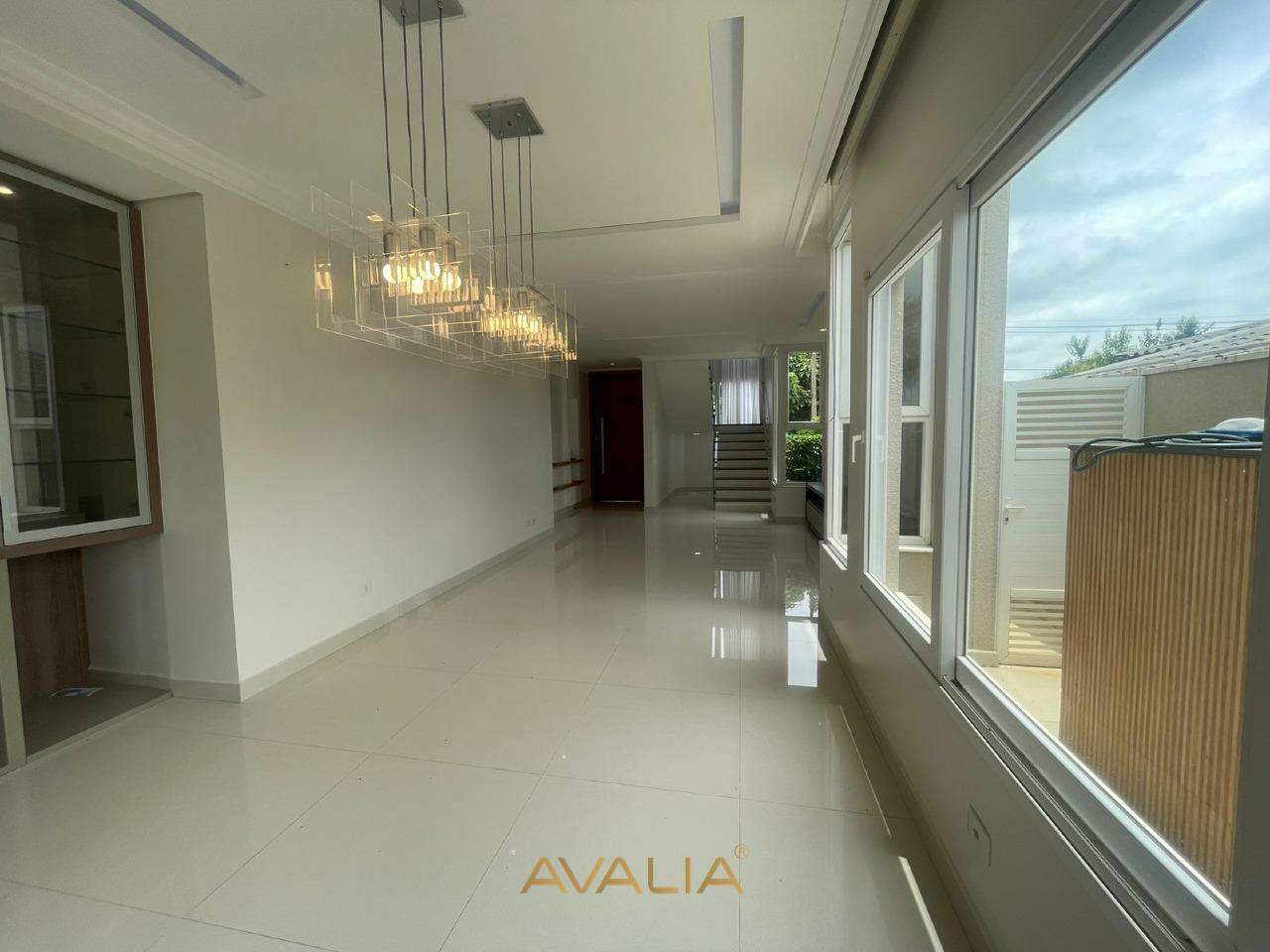 Casa em condomínio para aluguel no Jardim Residencial Alto de Itaici: 