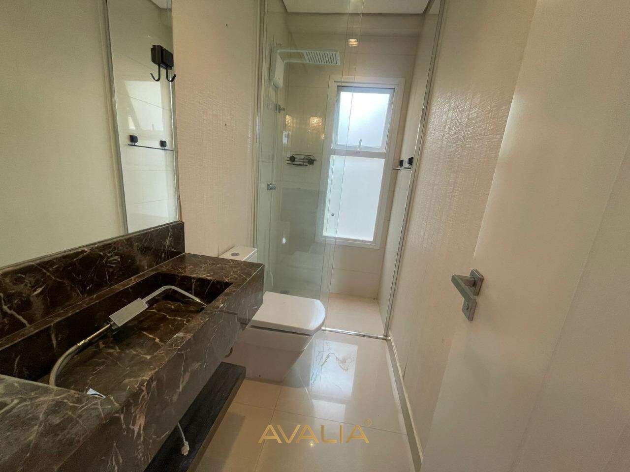 Casa em condomínio para aluguel no Jardim Residencial Alto de Itaici: 