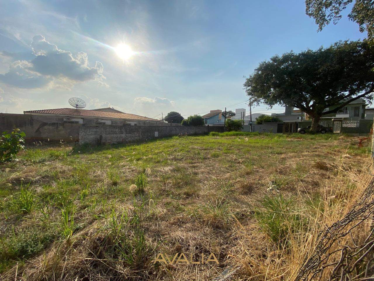 Lote à venda no Chácara Areal: 