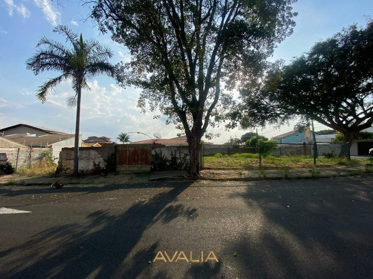 Lote à venda no Chácara Areal: 