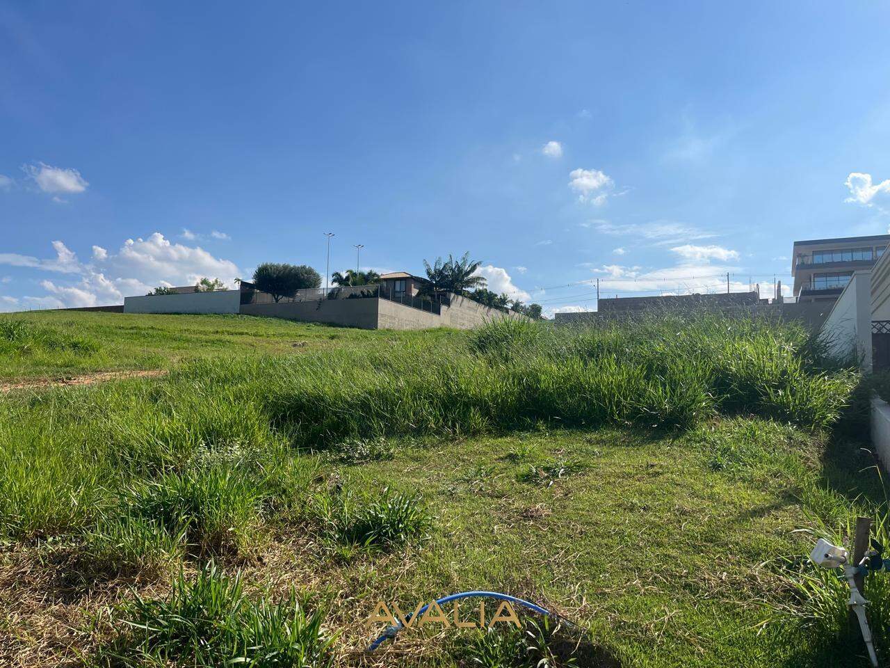 Lote em condomínio à venda no Jardim Quintas da Terracota: 