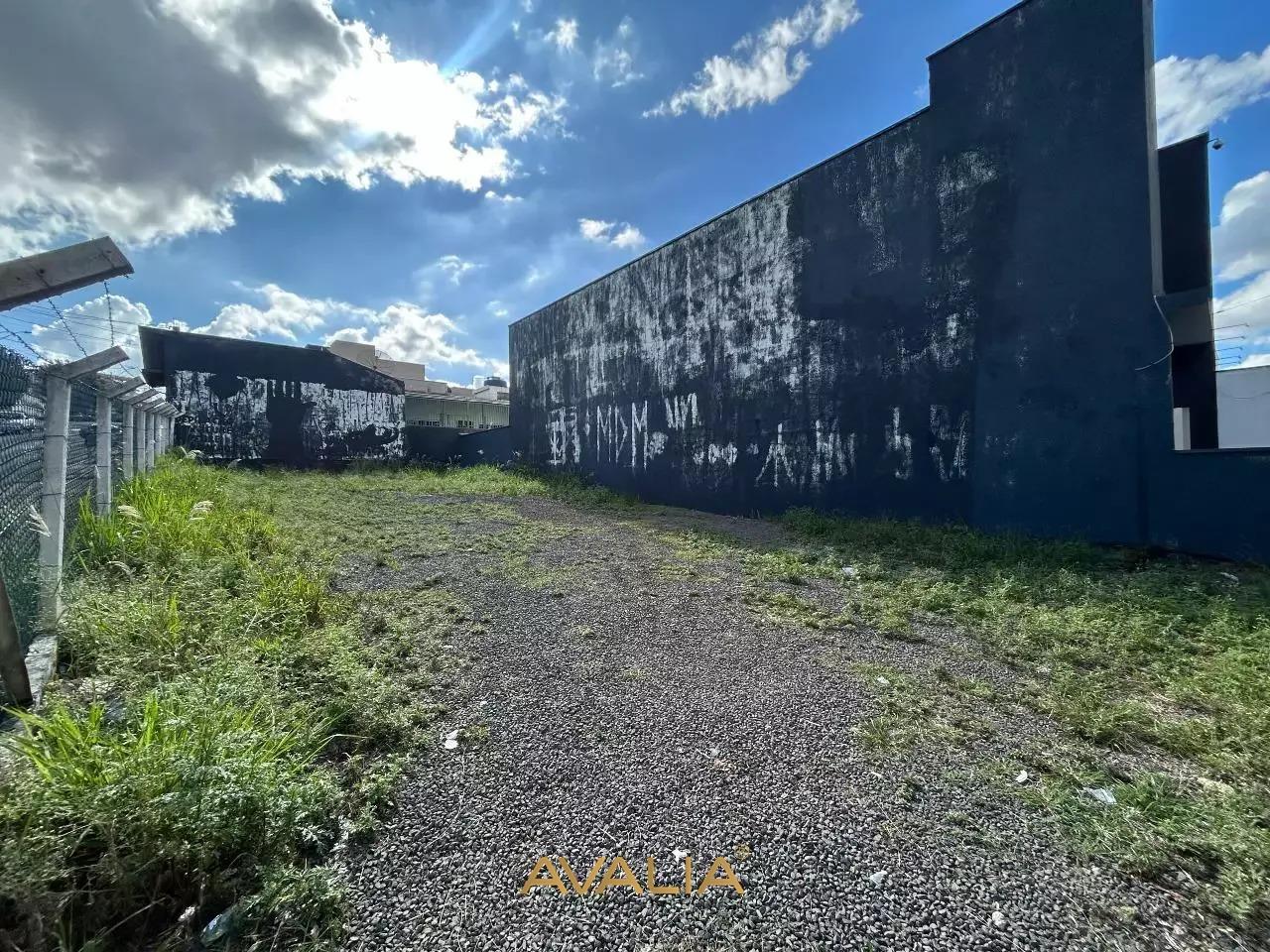 Terreno para aluguel no Jardim São Francisco: 